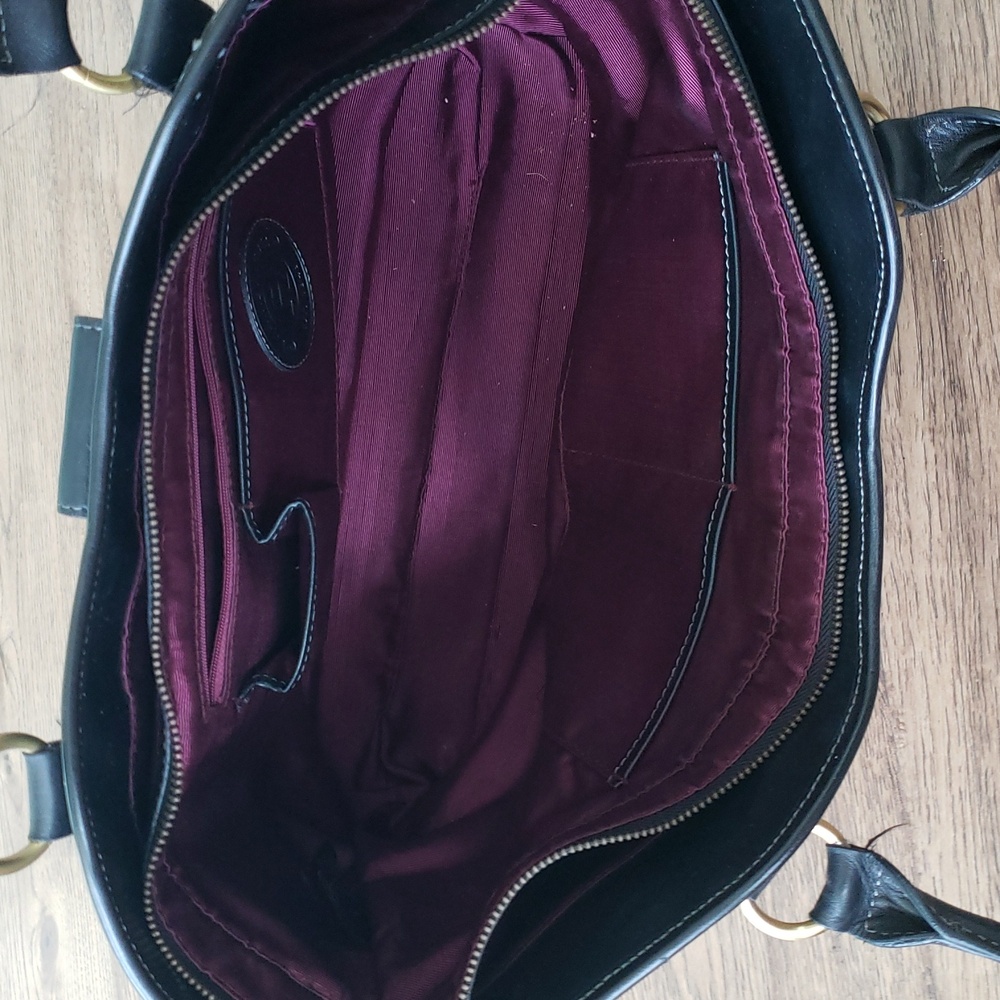 Etienne Aigner Large Leather - Picture 5 of 12